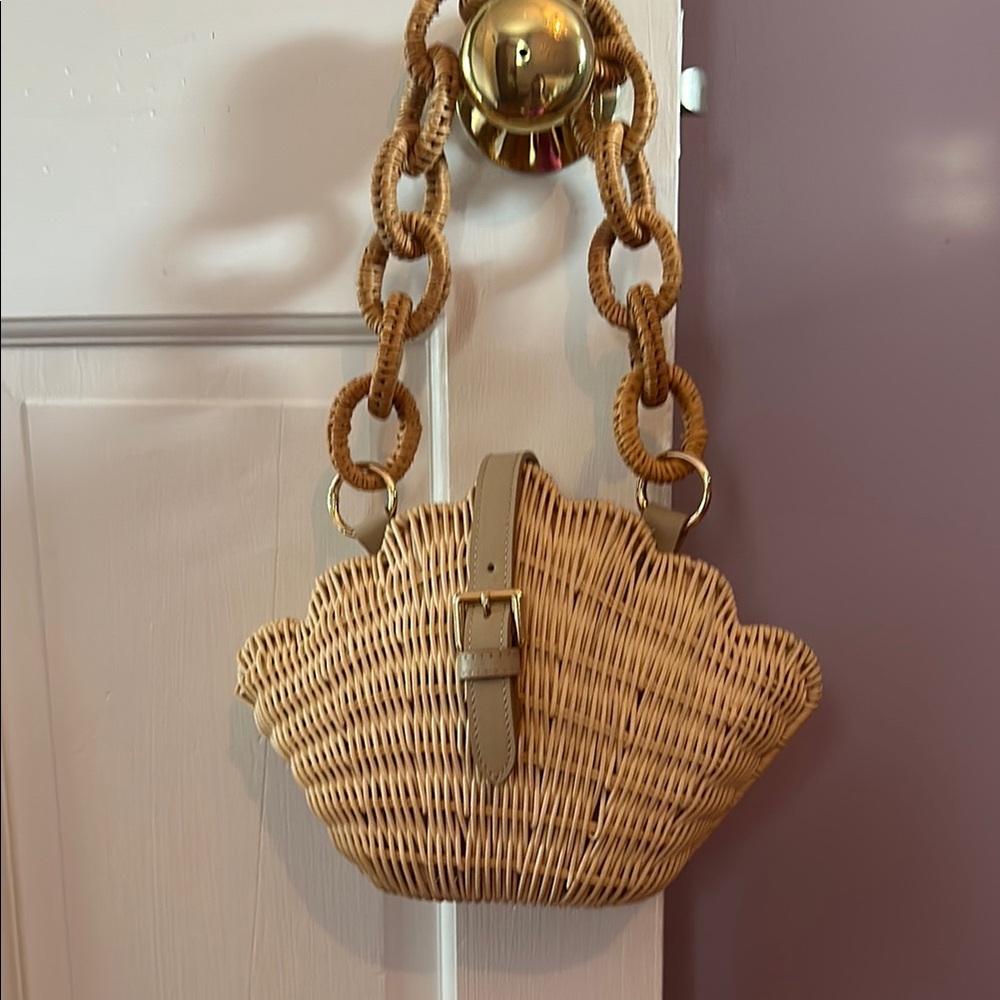Vineyard Vines Tan Shoulder Bag with Woven Design